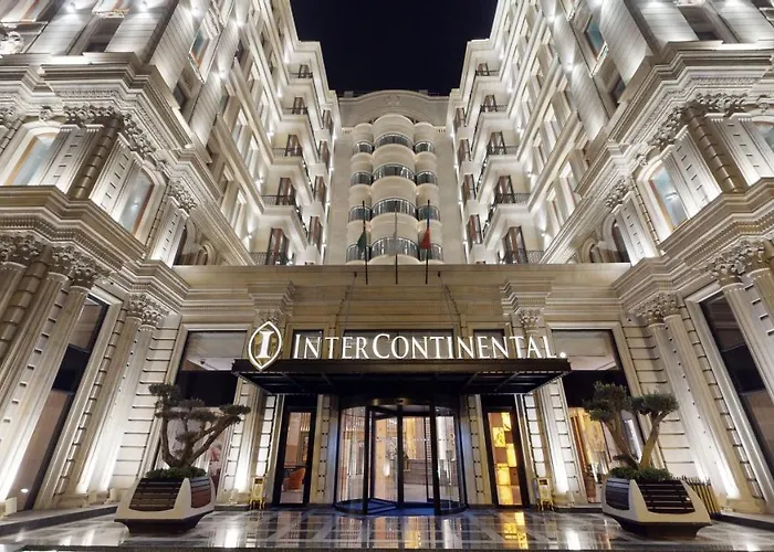 Hotel with pool: Intercontinental Baku By Ihg