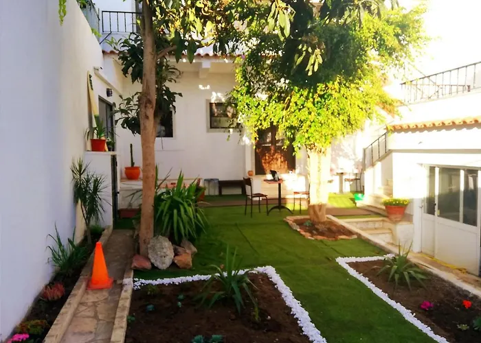 Bela House