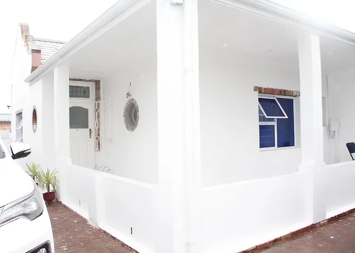 White House Lodge
