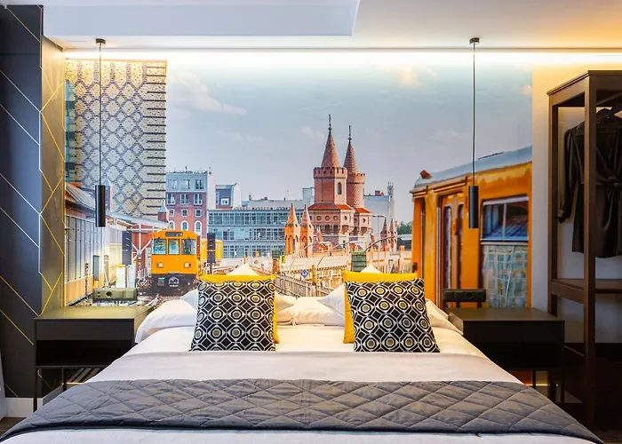 Guest house: Fly Rooms Madrid Airport