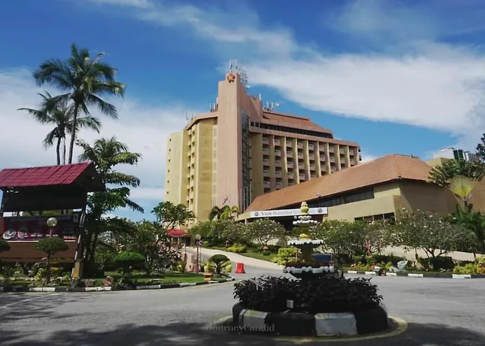 Luxury hotel only: Primula Beach Hotel