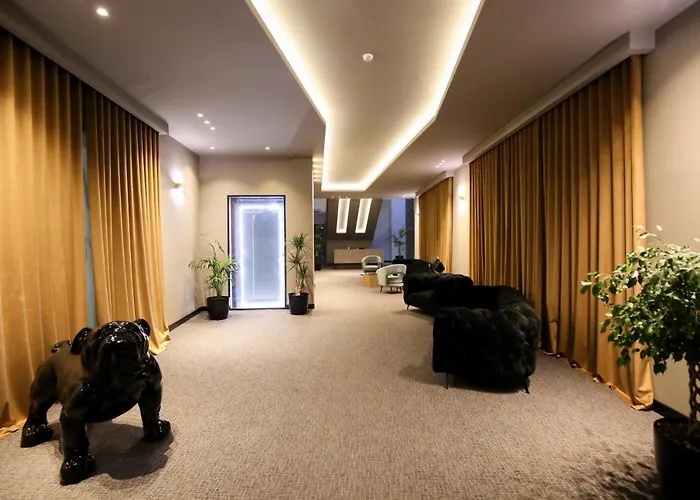  Central View Boutique