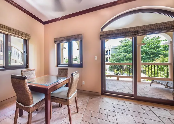 Airport Hotel: Coco Beach Resort