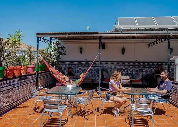 Hotel pres du College: Hostel Triana Backpackers