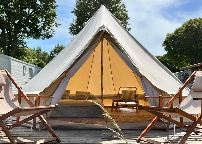 Aparra Surfcamp Auberge