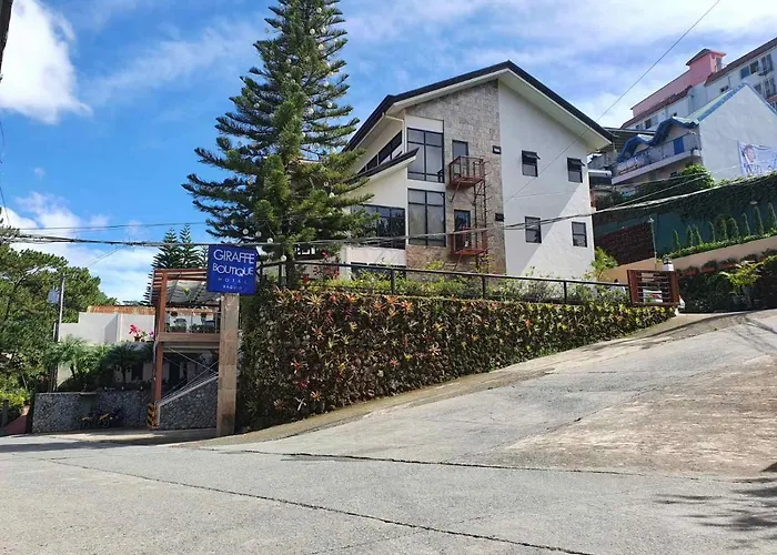 Luxury hotel only: Giraffe Boutique Hotel