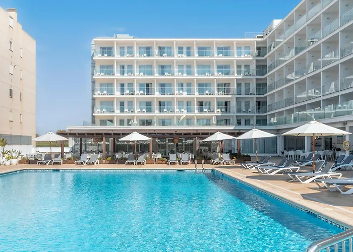 Hotel con piscina: Alua Leo
