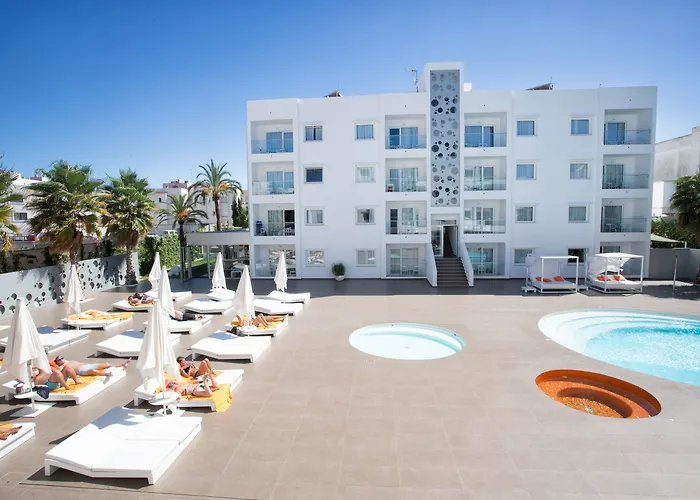 Central hotel: Ibiza Sun Apartments