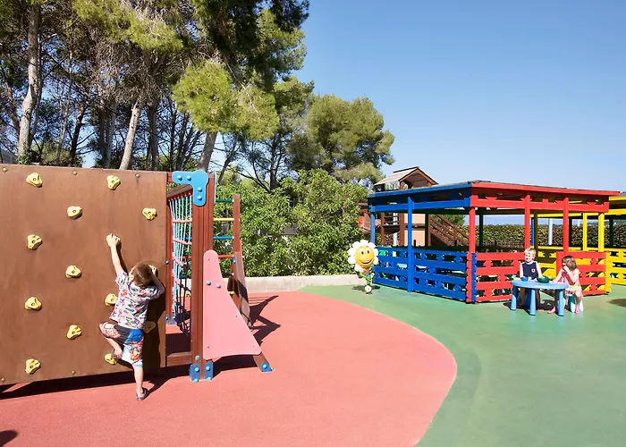 H10 Mediterranean Village