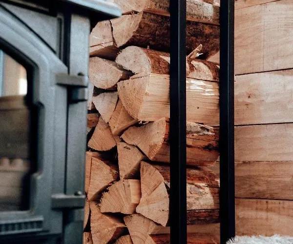Woodpecker Lodge