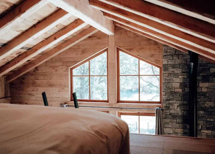 Woodpecker Lodge