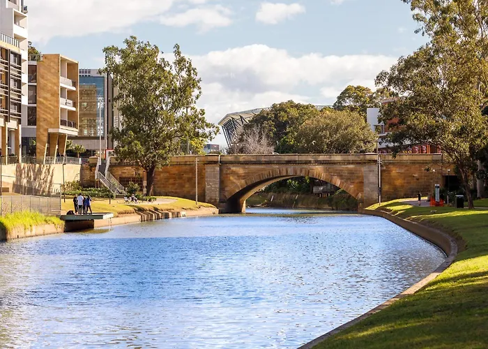 Meriton Suites Church Street, Parramatta