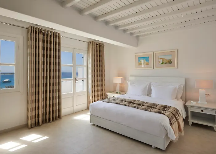 Hotel de lujo: Petinos Beach Hotel