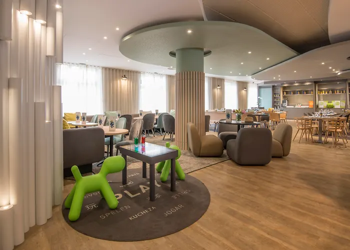 Hotel con piscina: Novotel Nice Centre Vieux Nice