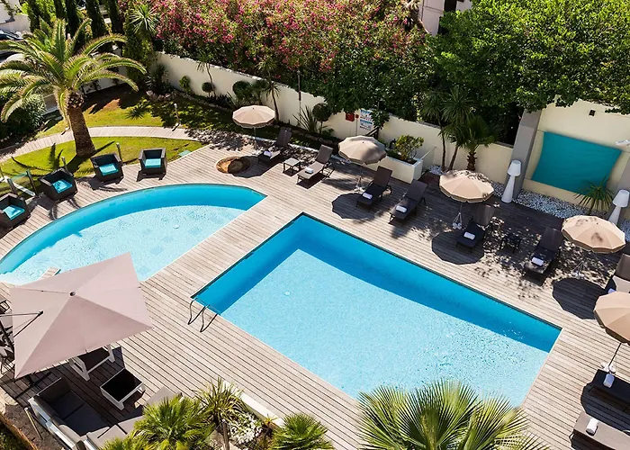 Hotel with view: Neho Suites Cannes Croisette