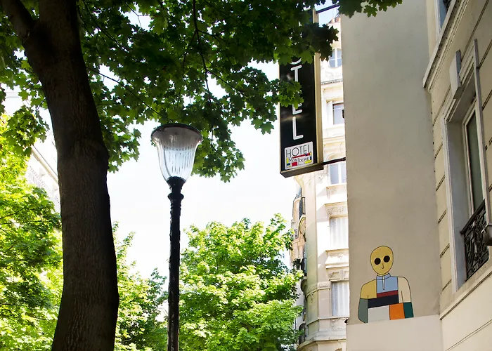 Hotel Du Mont Dore Batignolles