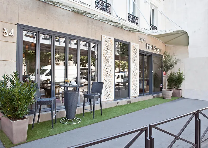 Hotel com vista: Hôtel Eiffel Segur