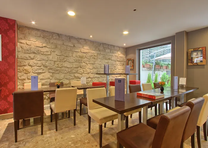 Hôtel central: Timhotel Odessa Montparnasse