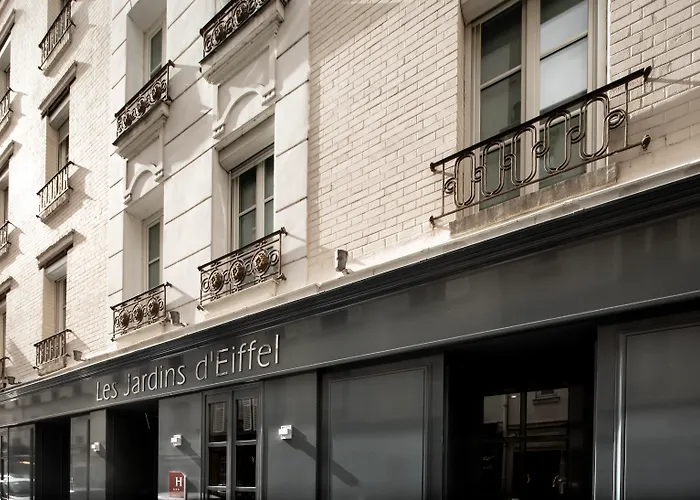 Romantic hotel: Jardins Eiffel