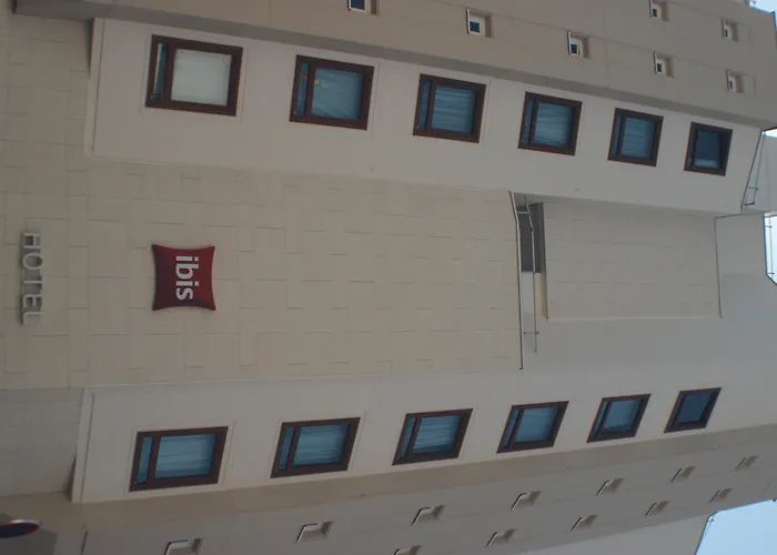 Ibis Nantes Centre Tour Bretagne