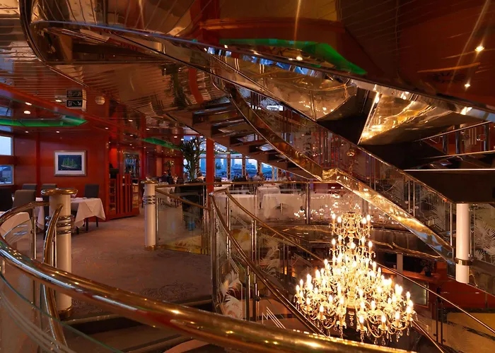 Hotel with view: Sunborn London Yacht Hotel