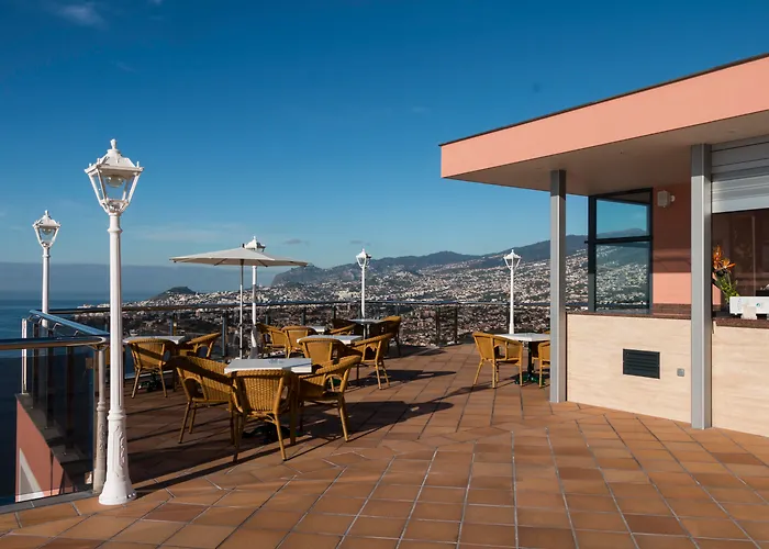 Resort: Ocean Gardens