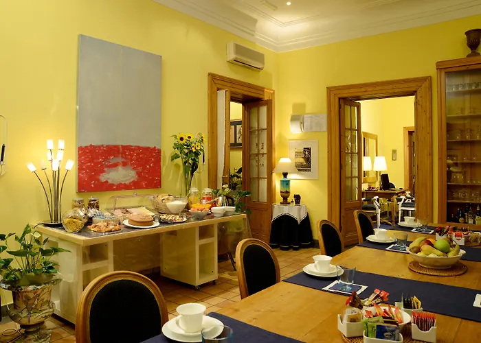 Luxury hotel only: Hotel Locanda Cairoli
