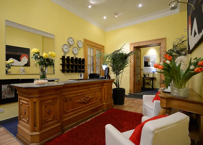 Luxury hotel only: Hotel Locanda Cairoli