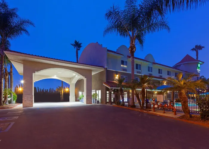 Trip to College Holiday Inn Express & Suites San Diego-Escondido By Ihg