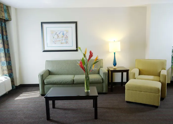 Hampton Inn & Suites -Downtown