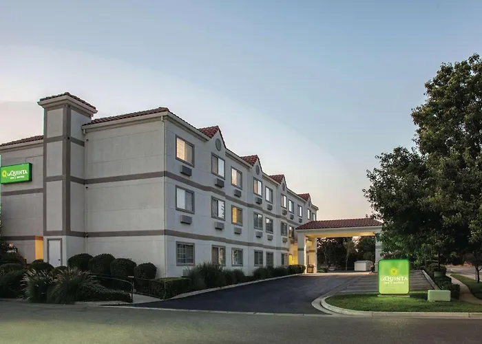 Pet Friendly hotel: La Quinta By Wyndham Davis