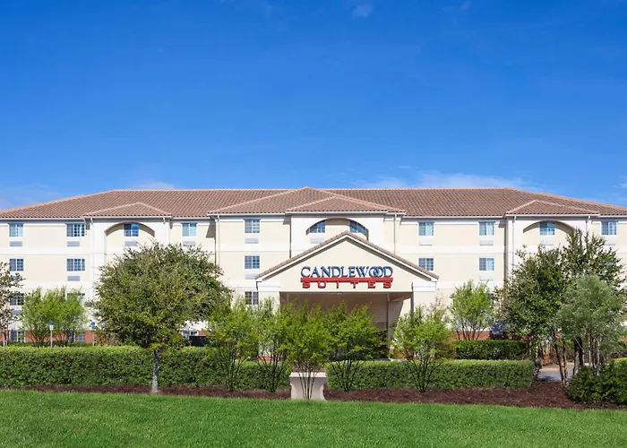 Pet Friendly hotel: Candlewood Suites Destin-Sandestin Area By Ihg