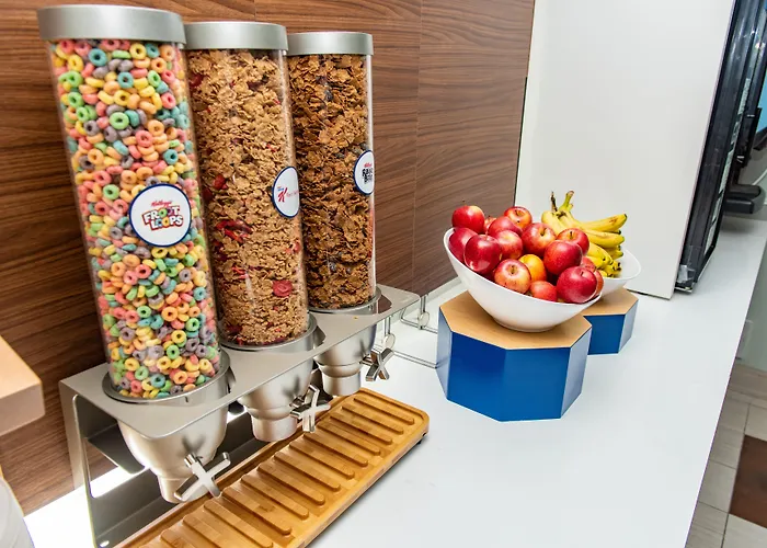 Luxury hotel only: Country Inn & Suites By Radisson, South Haven, Mi