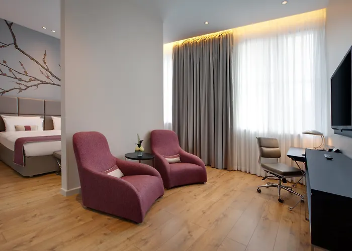 Strandhotel: The Posthouse Berlin Potsdamer Platz- Leonardo Limited Edition