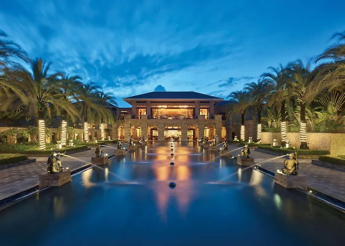 Hotel with pool: Conrad Sanya Haitang Bay