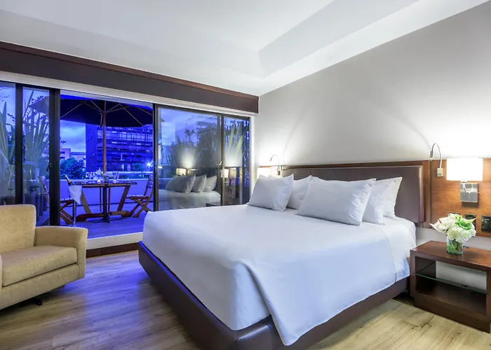 Pet Friendly hotel: Nh Collection Bogota Wtc Royal