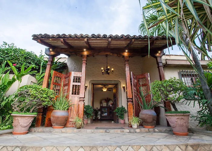 Los Robles Charming Colonial Boutique Hotel