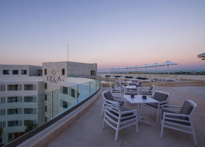 Hotel de 5 estrellas: Izla Beach Front Hotel
