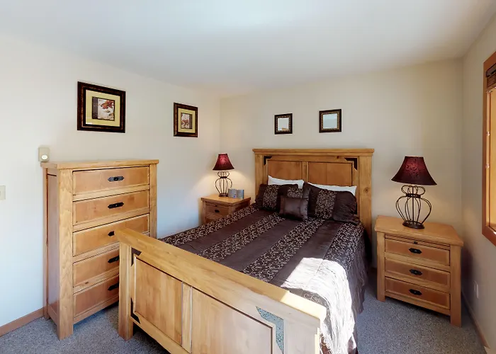 Luxury hotel only: Grand Hyatt Vail Resort And Spa