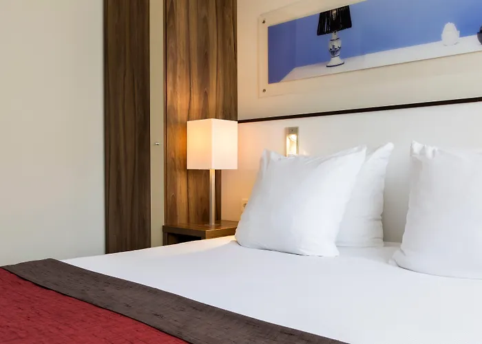  Holiday Inn Eindhoven Centre By Ihg