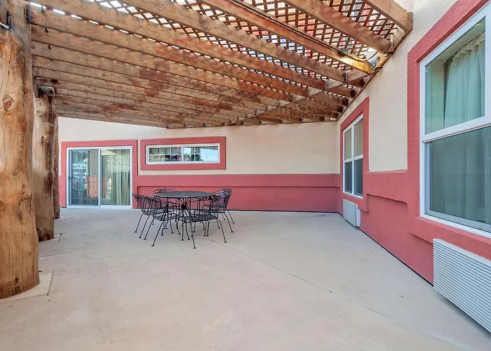 3 star hotel: Days Inn By Wyndham Manitou Springs