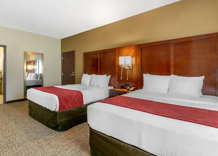 3 star hotels Comfort Suites Forrest City