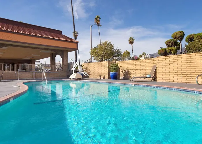 Jacuzzi hotel: Best Western Pasadena Inn