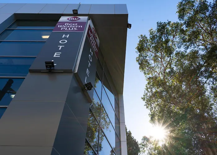 Best Western Plus Camperdown Suites