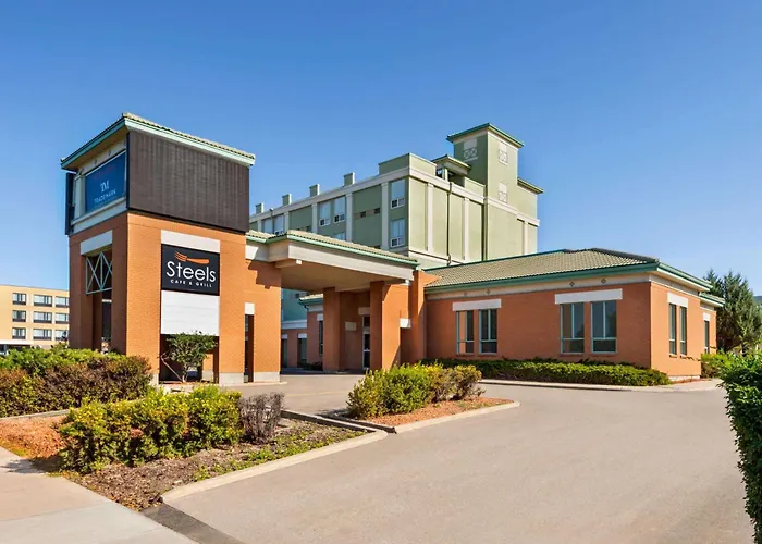 Beach hotel: Royal Hotel Regina, Trademark Collection By Wyndham