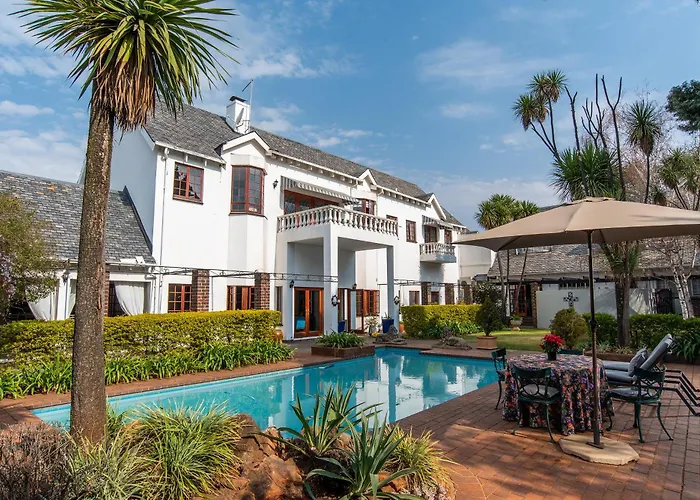 4 star hotel: 5Th Avenue Gooseberry Guest House
