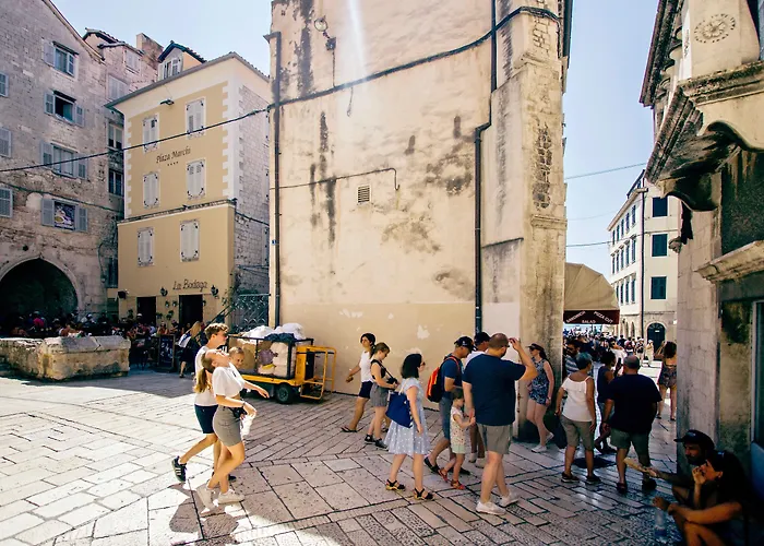 Boutique hotel only: Plaza Marchi Old Town - Mag Quaint & Elegant Boutique Hotels