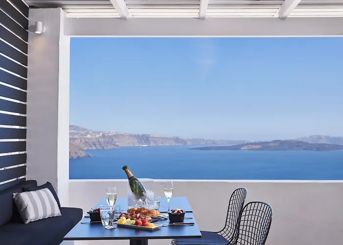 Mr & Mrs White Oia - Santorini
