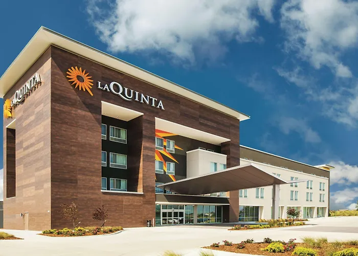 La Quinta By Wyndham Wichita Northeast Hotel
