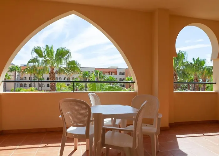 Apartamentos Playamarina